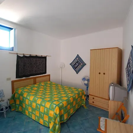 Vulcanoconsult Appartamenti Spiaggia Lipari  Zimmer foto